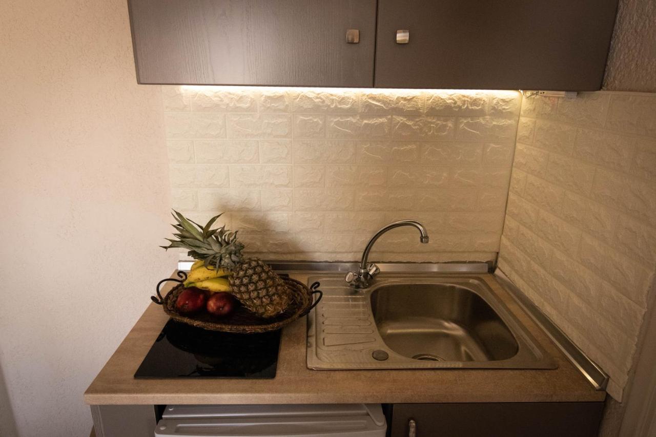 Eugenia Studios & Apartments Ялиссос Экстерьер фото